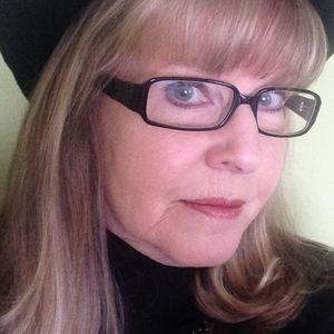 Meet your Posher, Joann